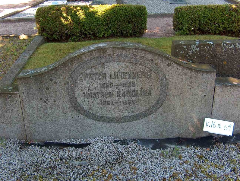 Grave number: HÖB 16    69
