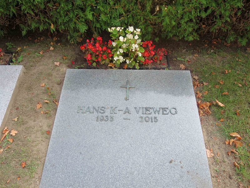 Grave number: HK A    24, 25