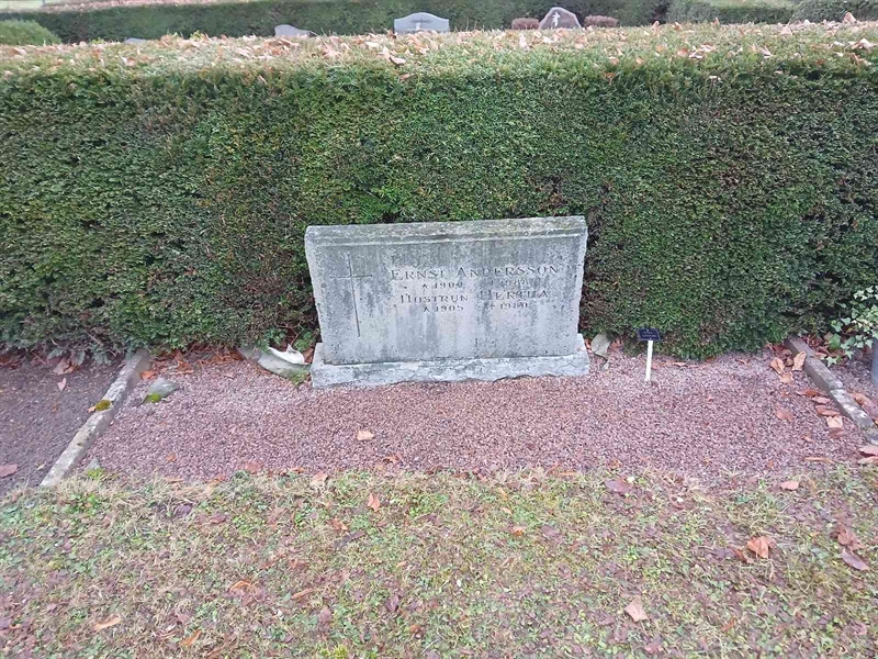 Grave number: FE D    20, 21