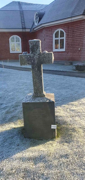 Grave number: 3 2     1