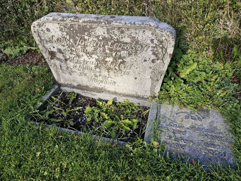 Grave number: AK D  5807-5808