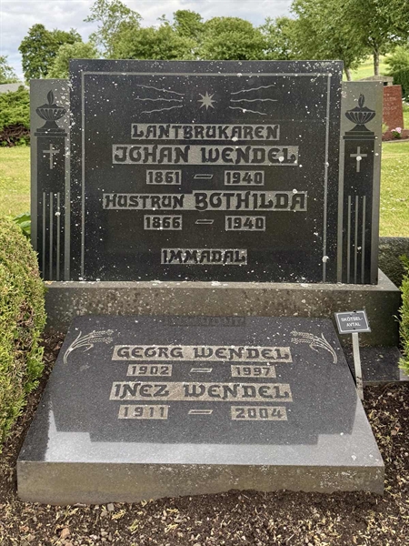 Grave number: FÅ D 89, 90, 91