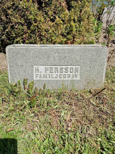 Grave number: 501 27 5393-5394