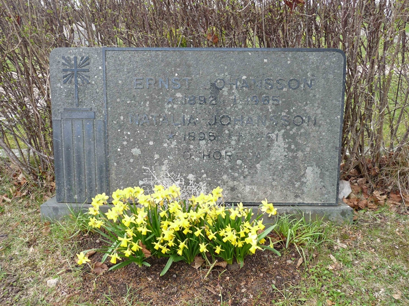 Grave number: LE 3    8