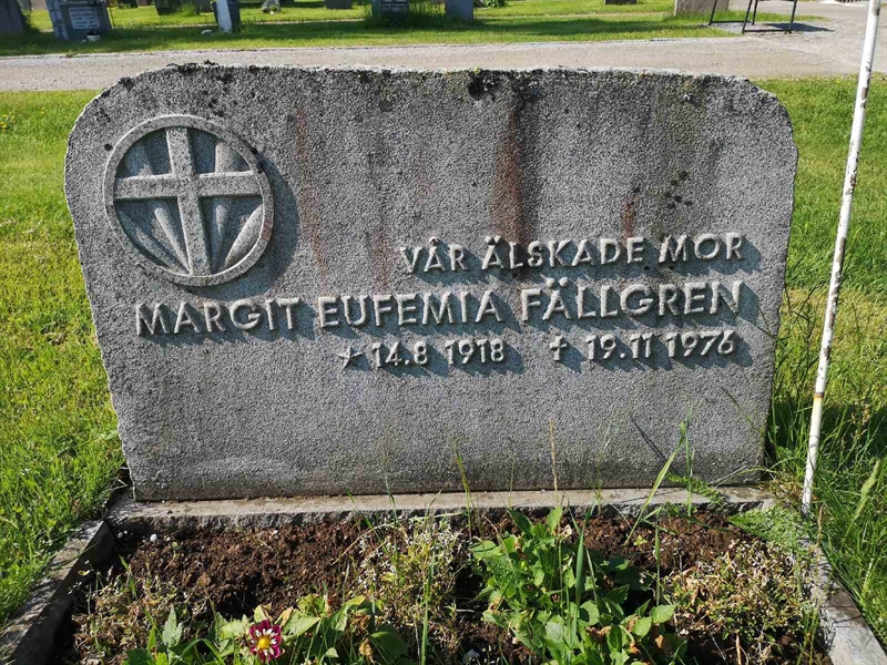 Hautatunnus: NK 06    55