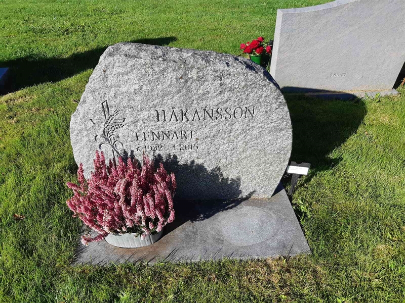 Hautatunnus: Fr 8   107-108