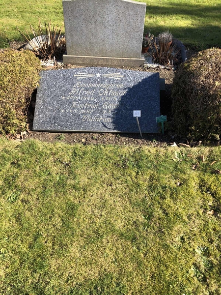 Grave number: FR A    61, 62