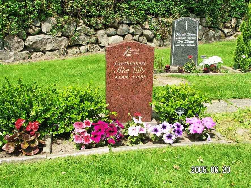 Grave number: 2 Södr U1    13