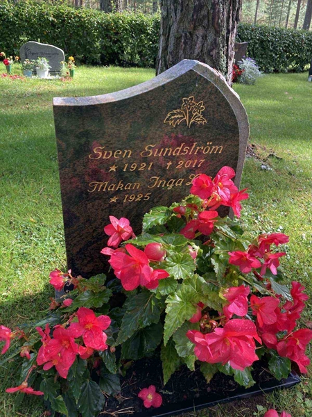Grave number: 1 KV16   155-156