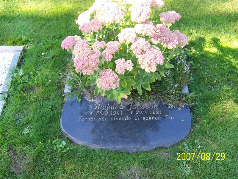 Grave number: 1 3 U1   179