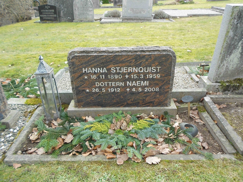 Grave number: NÅ M6    30, 31