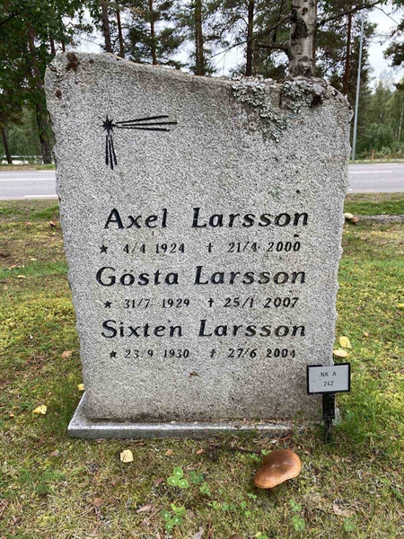 Grave number: NK A 242