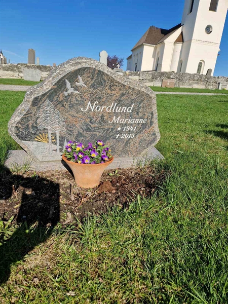 Grave number: 501 14 2667-2668