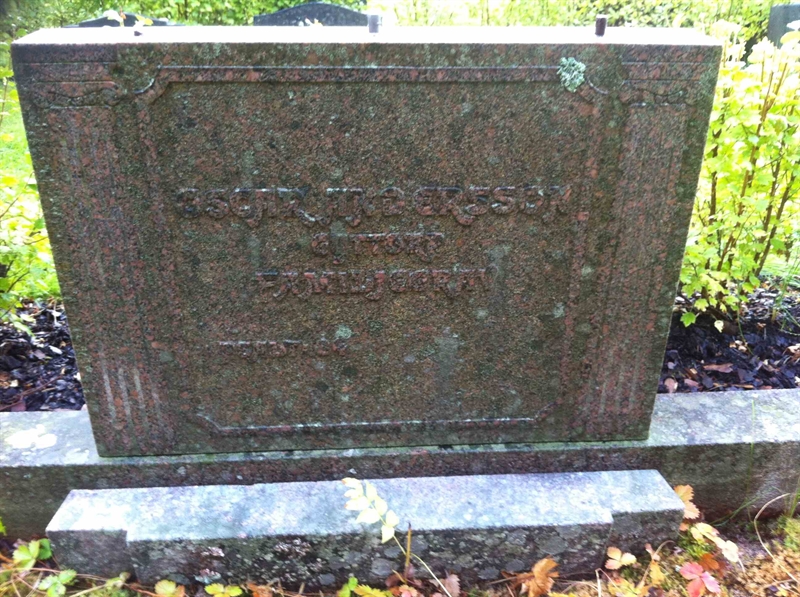 Grave number: NO 25    57