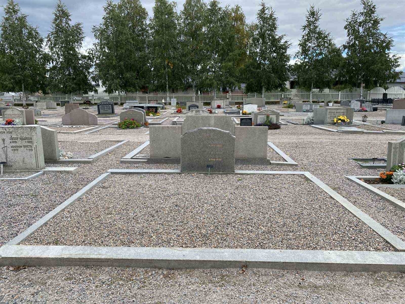 Gravnummer: 2 07   144