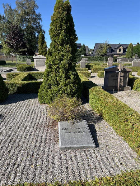 Grave number: VK III    84a