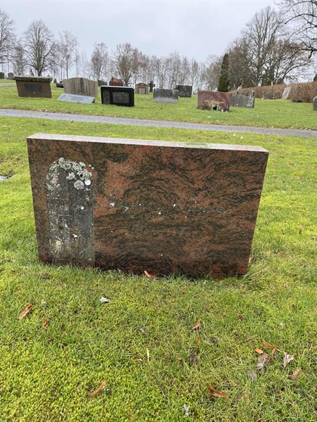 Grave number: Ärt 44 14    24