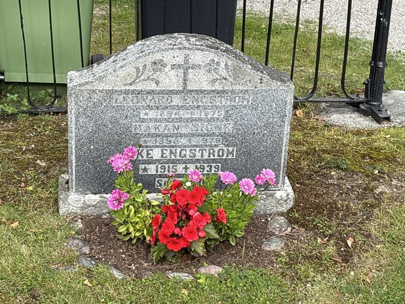 Grave number: IN 18   318