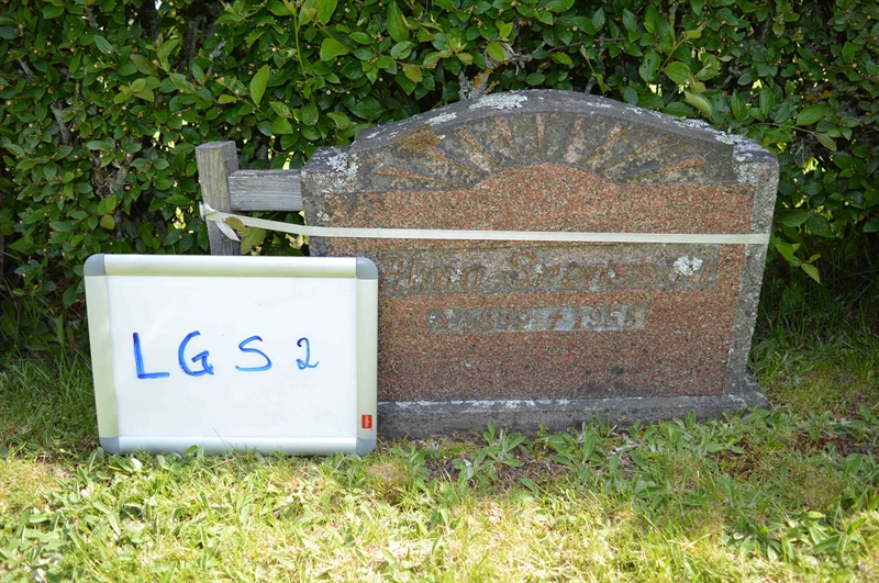 Grave number: LG S     2