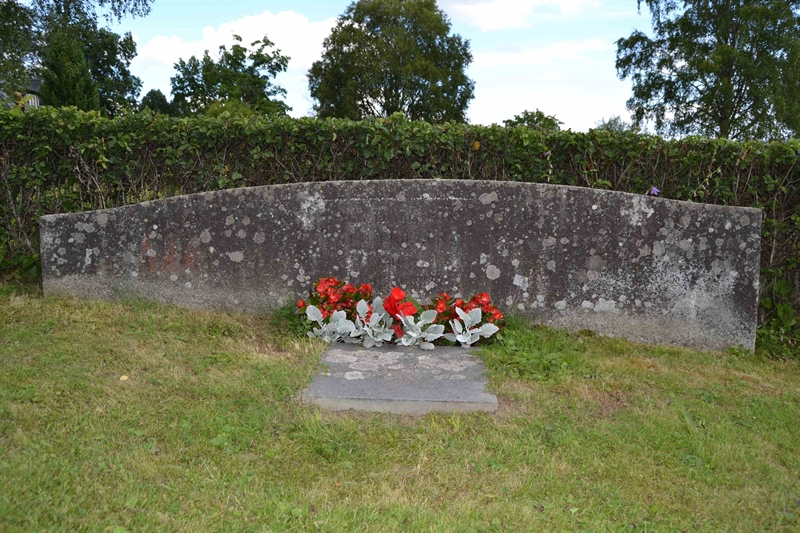 Grave number: 1 C   337