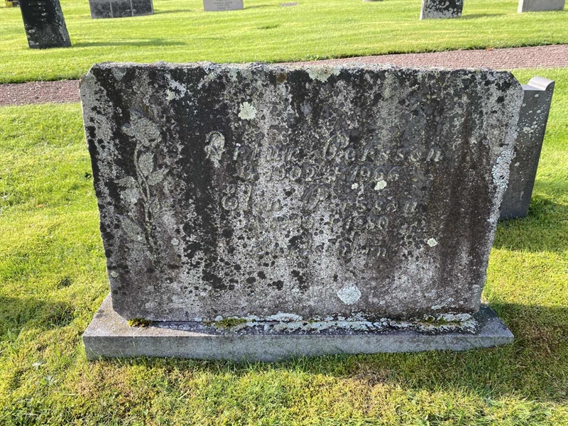 Grave number: 4 Me 12    51-52