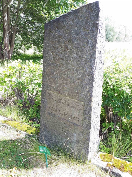 Gravnummer: GK F 5   479