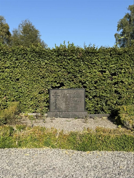 Hautatunnus: AN C    10, 11