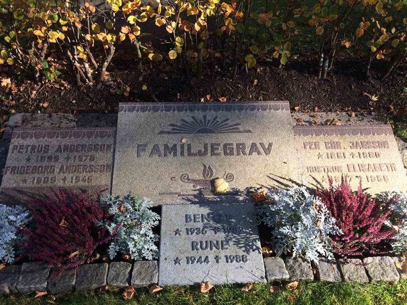 Grave number: KV 3   157-160