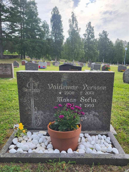 Grave number: 001 4  3105