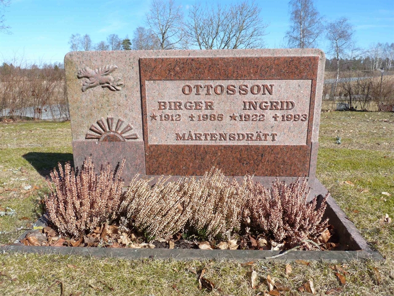 Grave number: JÄ 2   66