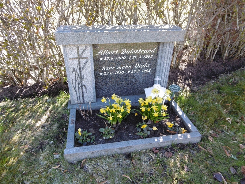 Grave number: ROG D   75, 76, 77