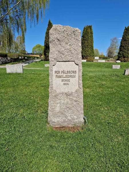 Grave number: 501 18 4241-4244