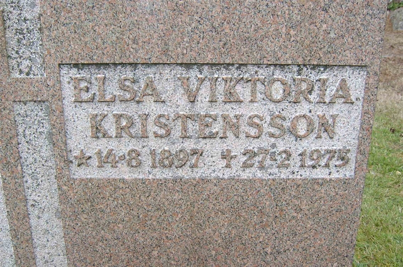Grave number: VI C    71