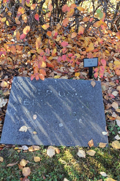 Grave number: A U   39