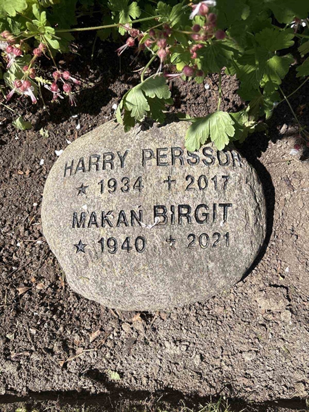 Grave number: G 10   232