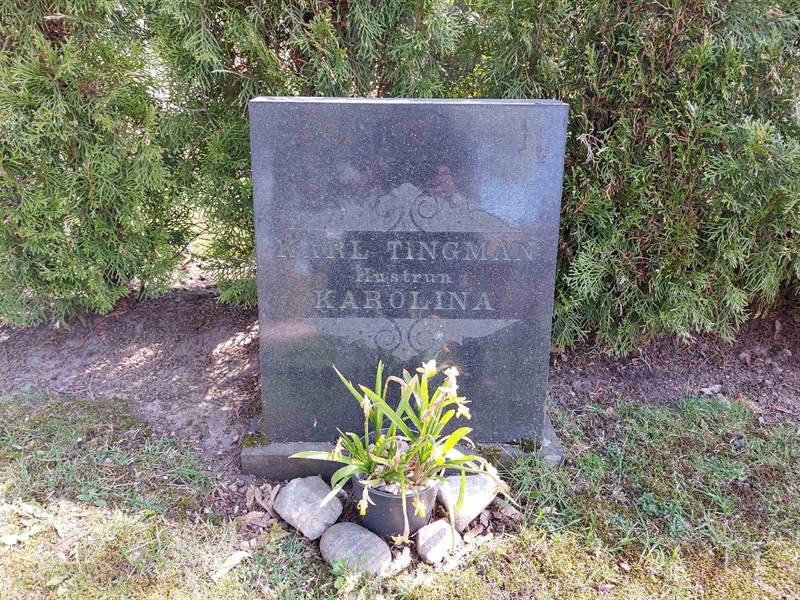 Grave number: HÖ 5   77, 78