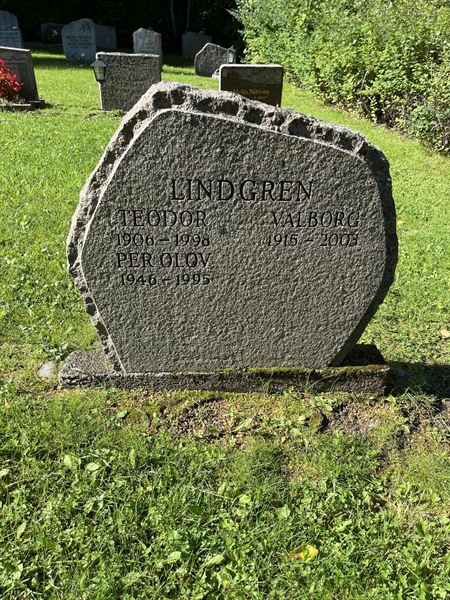 Grave number: 5 05   552