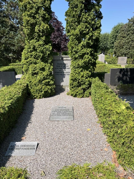 Grave number: NK VI   127b