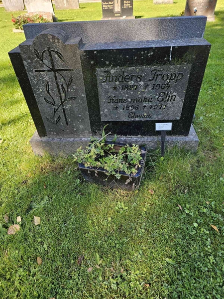 Grave number: Fr 7   406-407