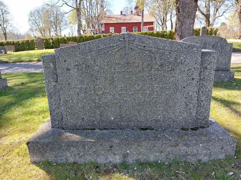 Grave number: HÖ 2   13, 14