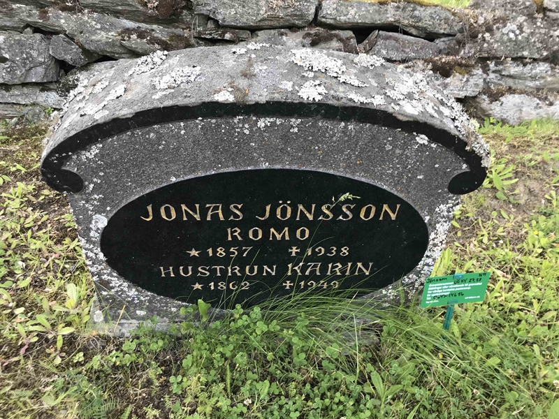 Grave number: UÖ KY    27, 28