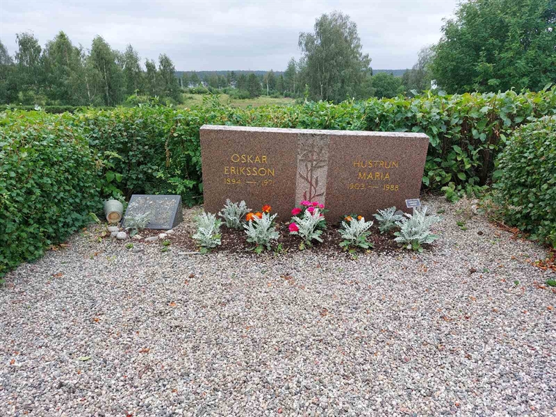 Grave number: FÖ 1    23