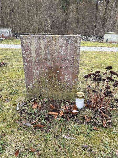 Grave number: L A 52