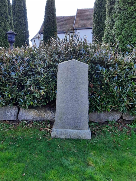 Grave number: M1 D    16