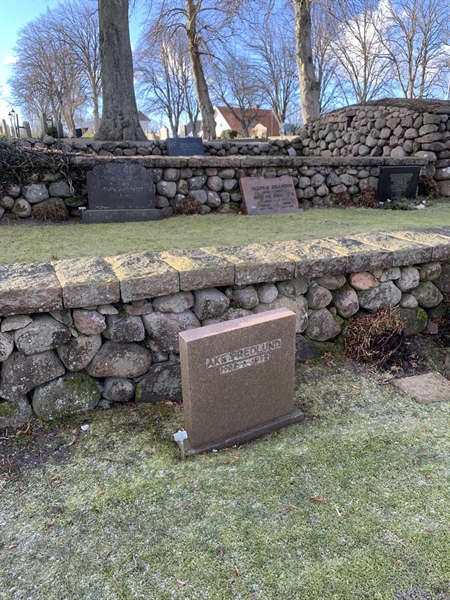 Grave number: SÖ F    43