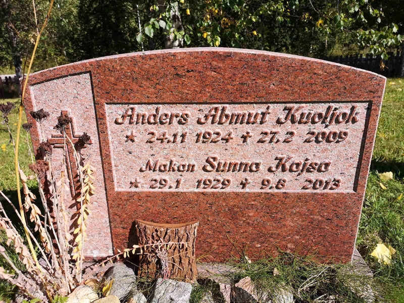 Grave number: NK 19    15-16