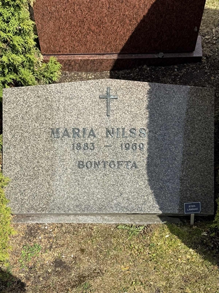 Grave number: FÅ D 82, 83, 84, 85
