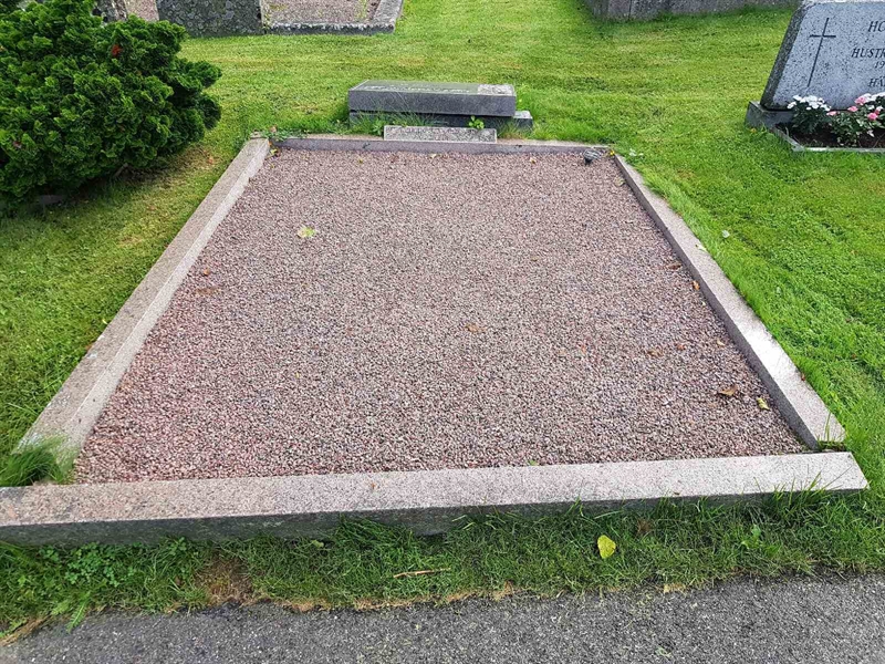 Grave number: 06 60804