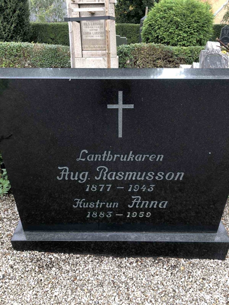 Grave number: SK V   152