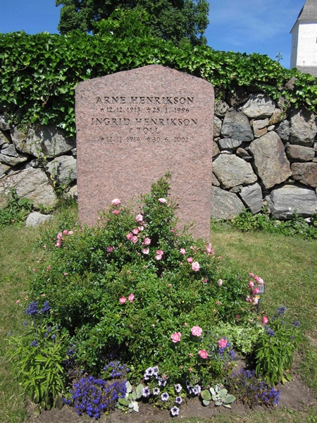 Grave number: KG E  2097
